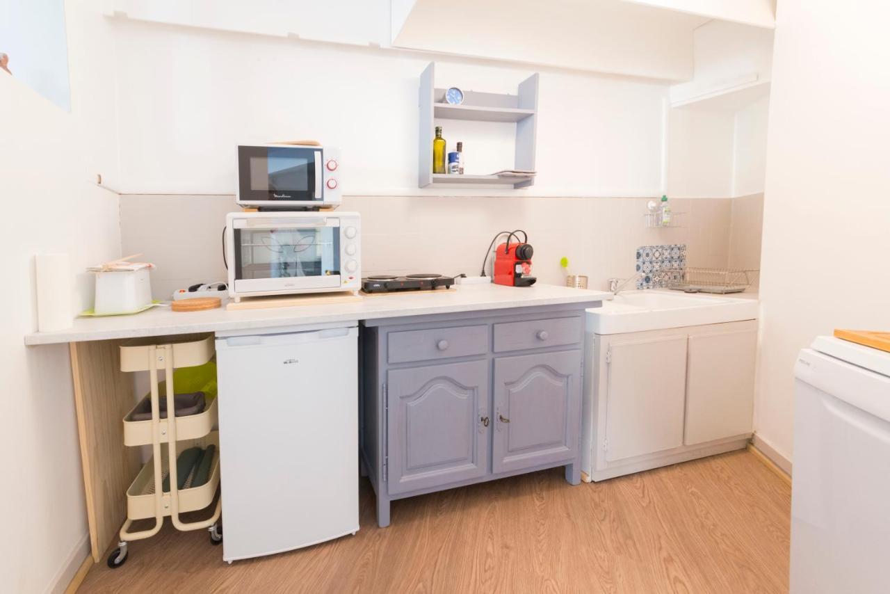Appartement De Charme - Vue Sur Remparts - Wifi Gratuit - Parking Payant A Proximite Avignon Buitenkant foto